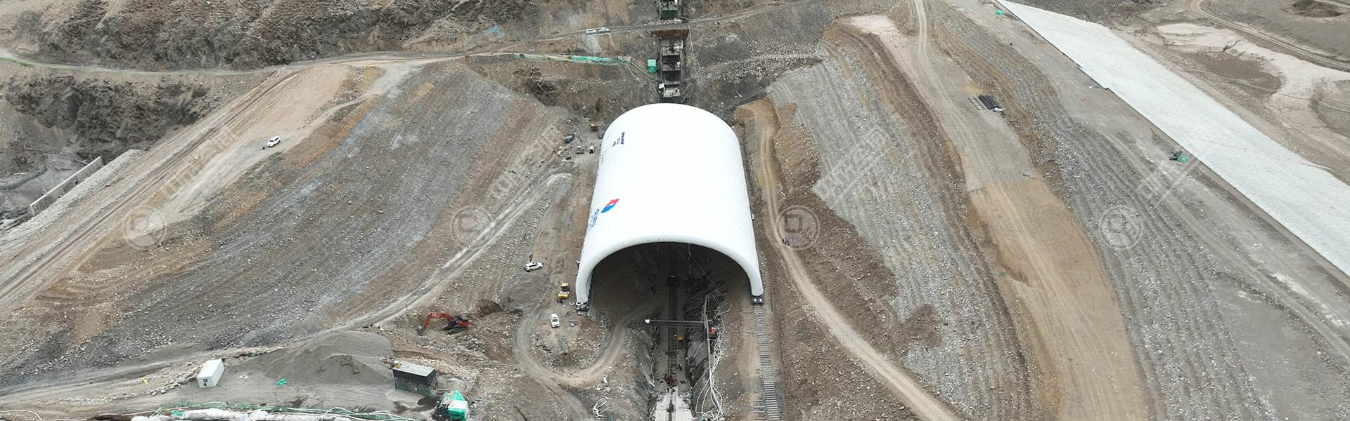 Foundation pit construction Banner